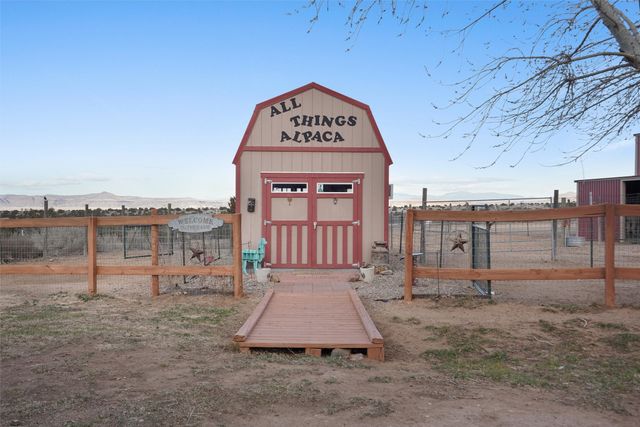25 Arroyita, Algodones, NM 87001