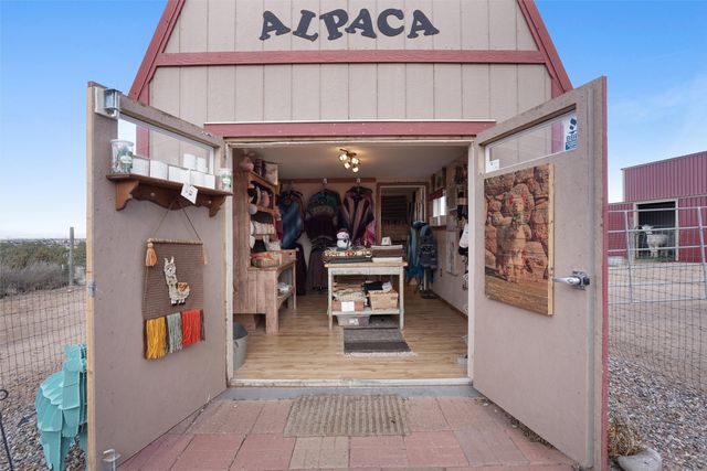 25 Arroyita, Algodones, NM 87001