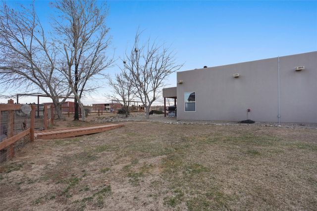 25 Arroyita, Algodones, NM 87001