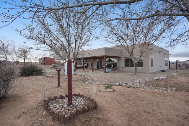 25 Arroyita, Algodones, NM 87001