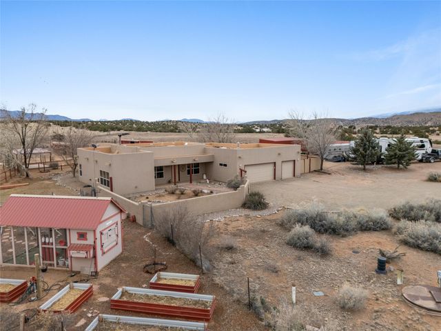 25 Arroyita, Algodones, NM 87001