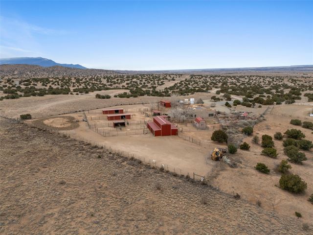 25 Arroyita, Algodones, NM 87001