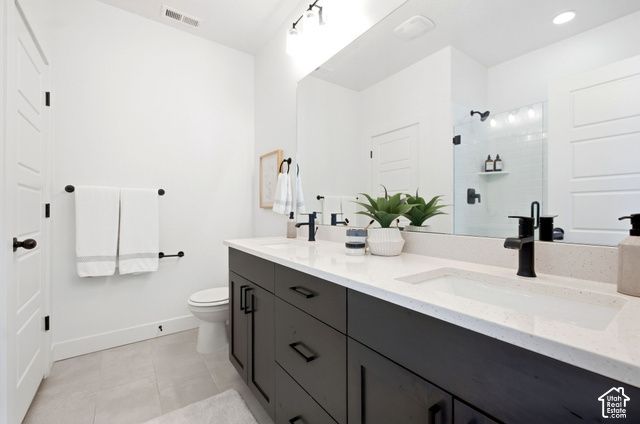 153 E ROCHEFORT CT, Sandy, UT 84070