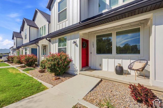 153 E ROCHEFORT CT, Sandy, UT 84070