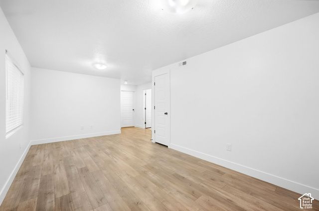 153 E ROCHEFORT CT, Sandy, UT 84070