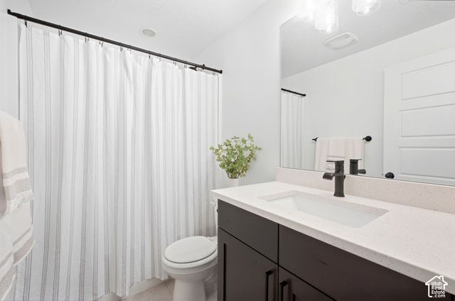 153 E ROCHEFORT CT, Sandy, UT 84070
