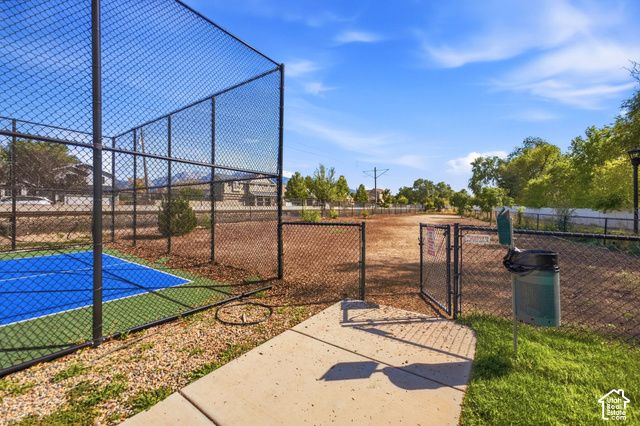 153 E ROCHEFORT CT, Sandy, UT 84070