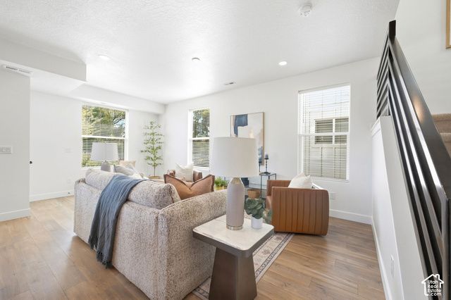 153 E ROCHEFORT CT, Sandy, UT 84070