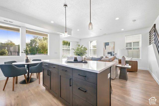 153 E ROCHEFORT CT, Sandy, UT 84070