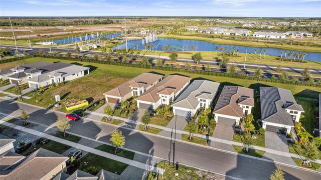 18324 ROCKPORT PLACE, Lakewood Ranch, FL 34211