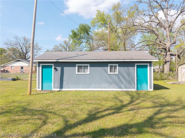 1624 N 52nd Street, Fort Smith, AR 72904
