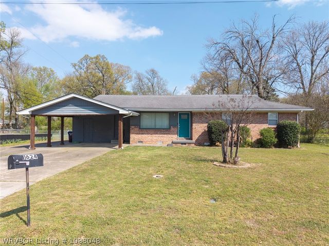 1624 N 52nd Street, Fort Smith, AR 72904