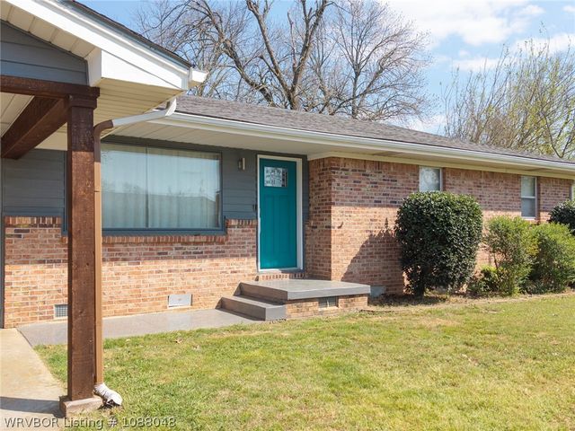 1624 N 52nd Street, Fort Smith, AR 72904