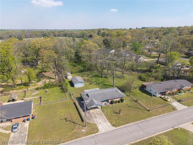 1624 N 52nd Street, Fort Smith, AR 72904