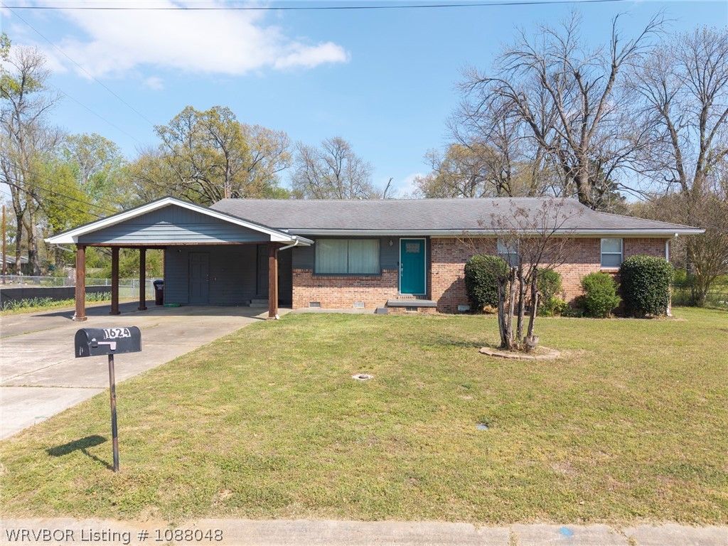 1624 N 52nd Street, Fort Smith, AR 72904