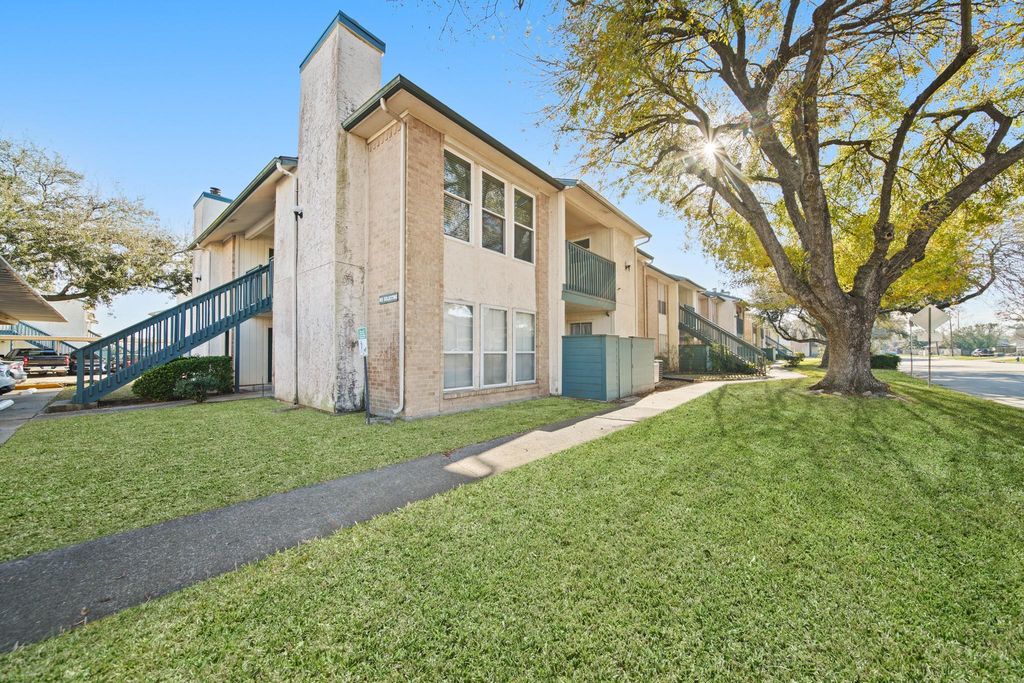 250 El Dorado Boulevard 210, Houston, TX 77598