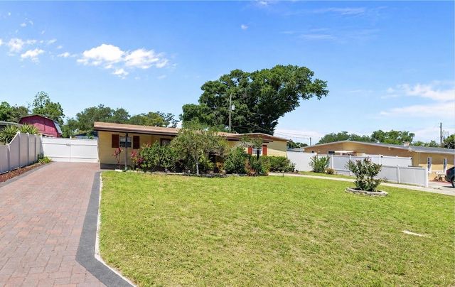 7806 N GOMEZ AVENUE, Tampa, FL 33614