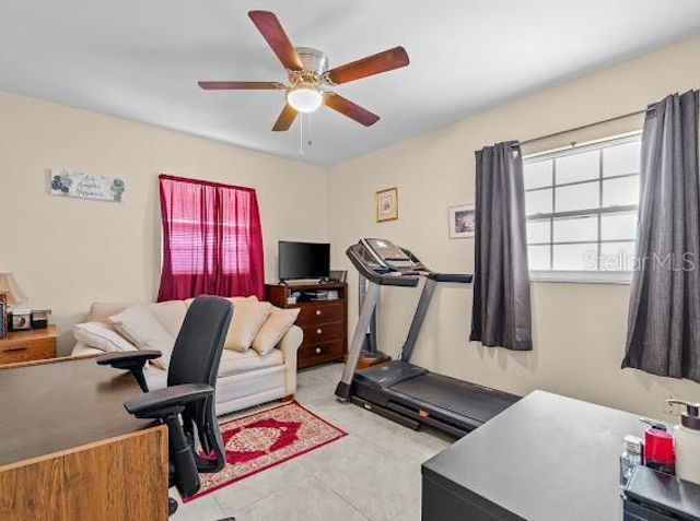 7806 N GOMEZ AVENUE, Tampa, FL 33614