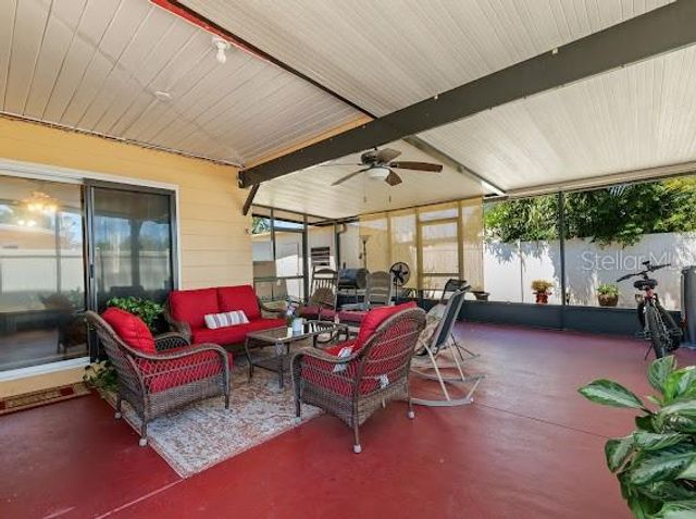 7806 N GOMEZ AVENUE, Tampa, FL 33614
