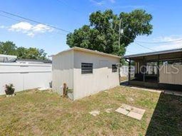 7806 N GOMEZ AVENUE, Tampa, FL 33614