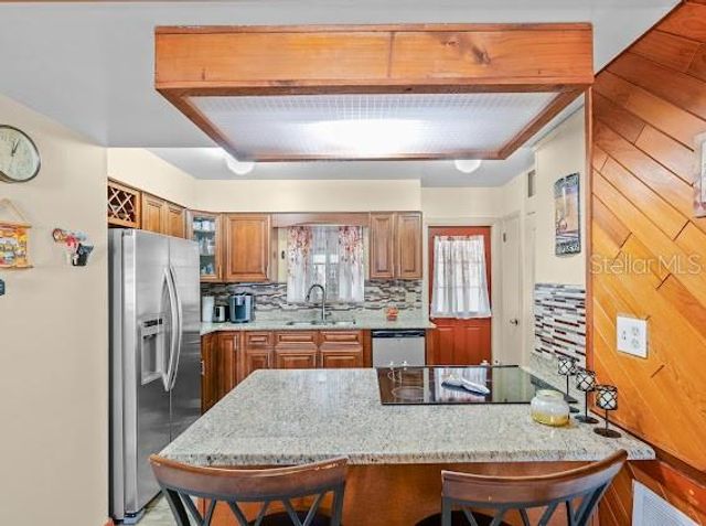 7806 N GOMEZ AVENUE, Tampa, FL 33614