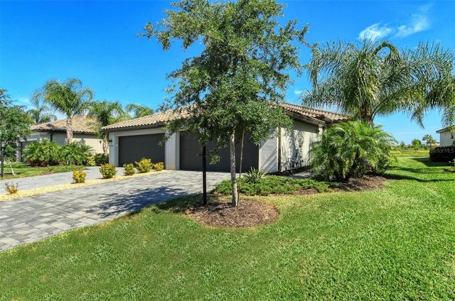 15957 CLEAR SKIES PLACE, Bradenton, FL 34211