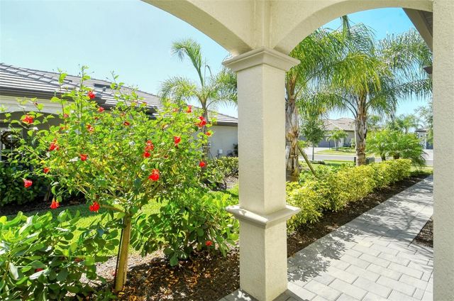 15957 CLEAR SKIES PLACE, Bradenton, FL 34211