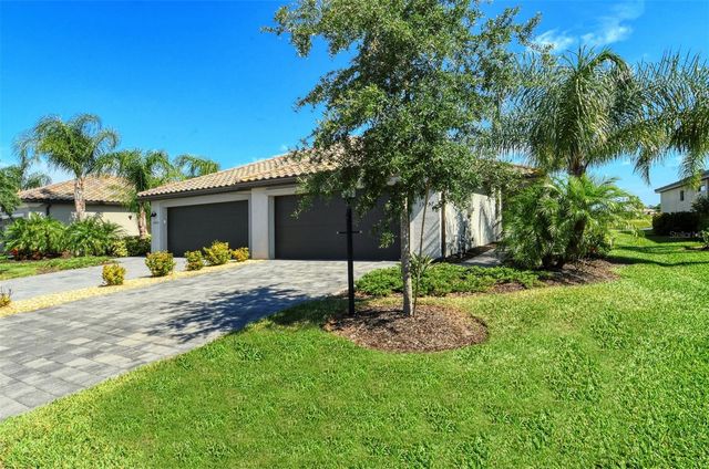 15957 CLEAR SKIES PLACE, Bradenton, FL 34211