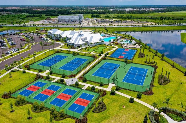 15957 CLEAR SKIES PLACE, Bradenton, FL 34211