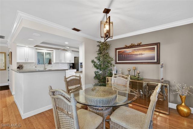 314 Reynolds CT, Naples, FL 34112