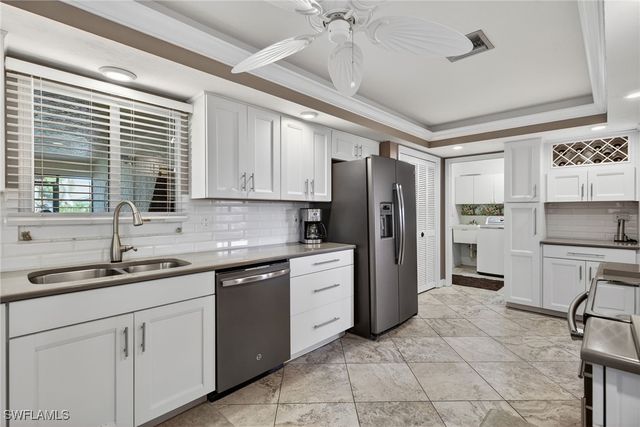 314 Reynolds CT, Naples, FL 34112