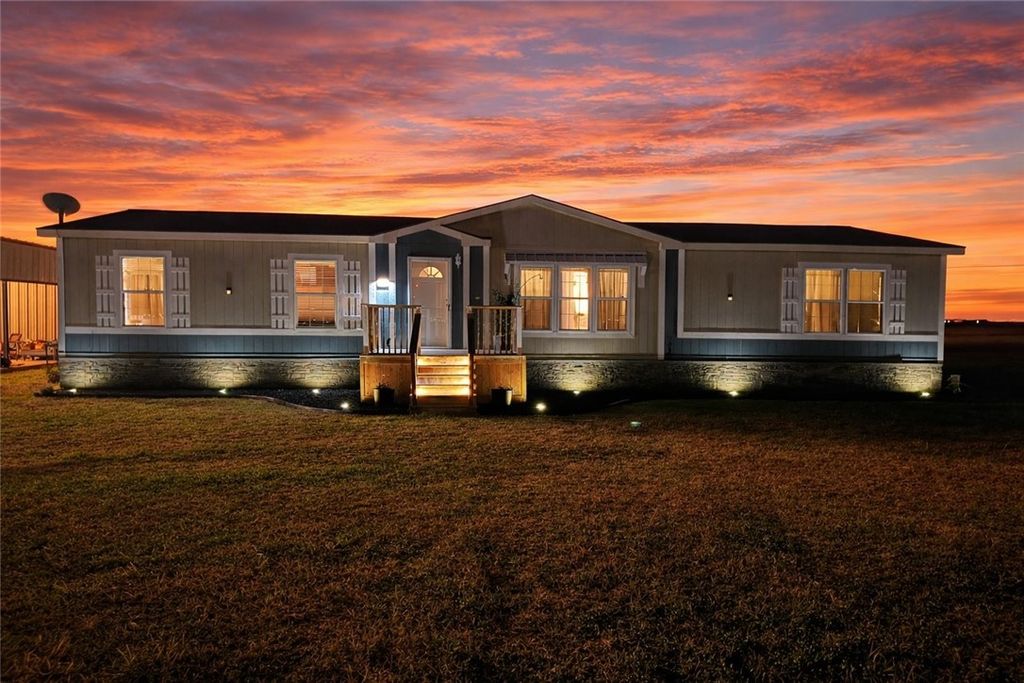 3427 County Road 26, Robstown, TX 78380