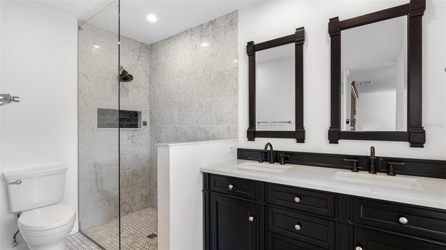 4358 OUTRIGGER LANE, Tampa, FL 33615
