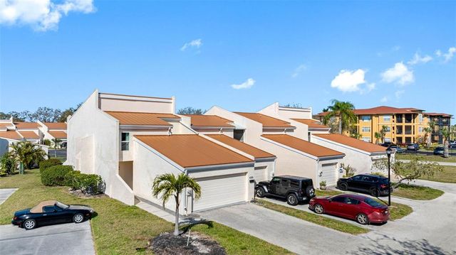 4358 OUTRIGGER LANE, Tampa, FL 33615