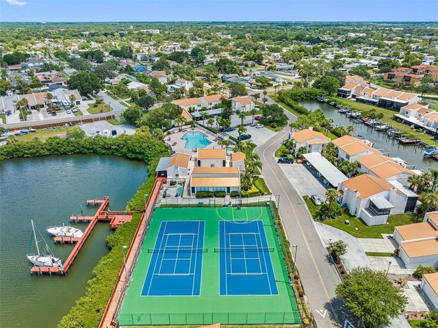 4358 OUTRIGGER LANE, Tampa, FL 33615