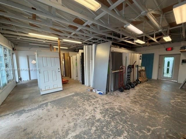 595 W Prospect Road, Oakland Park, FL 33309