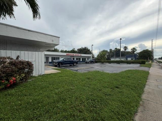 595 W Prospect Road, Oakland Park, FL 33309