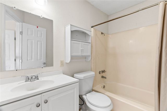 624 Del Mar Blvd, Corpus Christi, TX 78404
