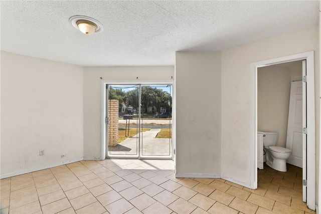624 Del Mar Blvd, Corpus Christi, TX 78404