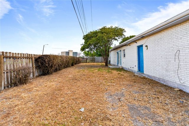 624 Del Mar Blvd, Corpus Christi, TX 78404