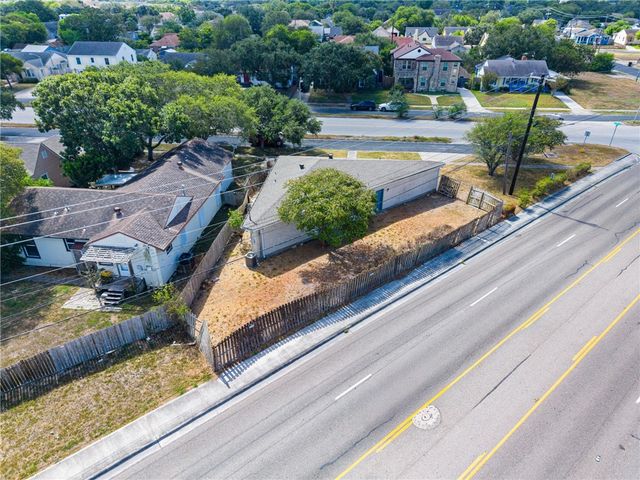 624 Del Mar Blvd, Corpus Christi, TX 78404