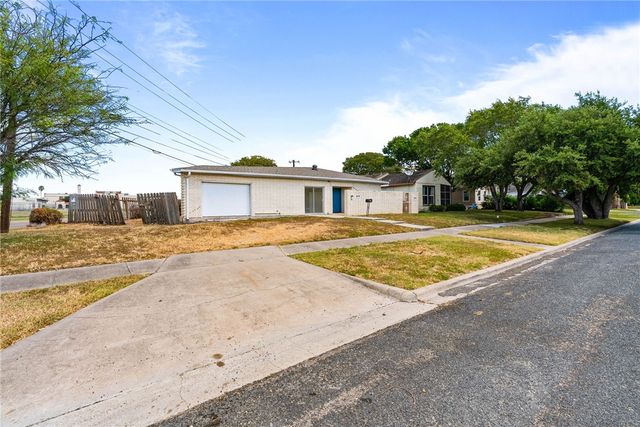 624 Del Mar Blvd, Corpus Christi, TX 78404