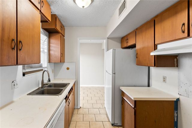 624 Del Mar Blvd, Corpus Christi, TX 78404