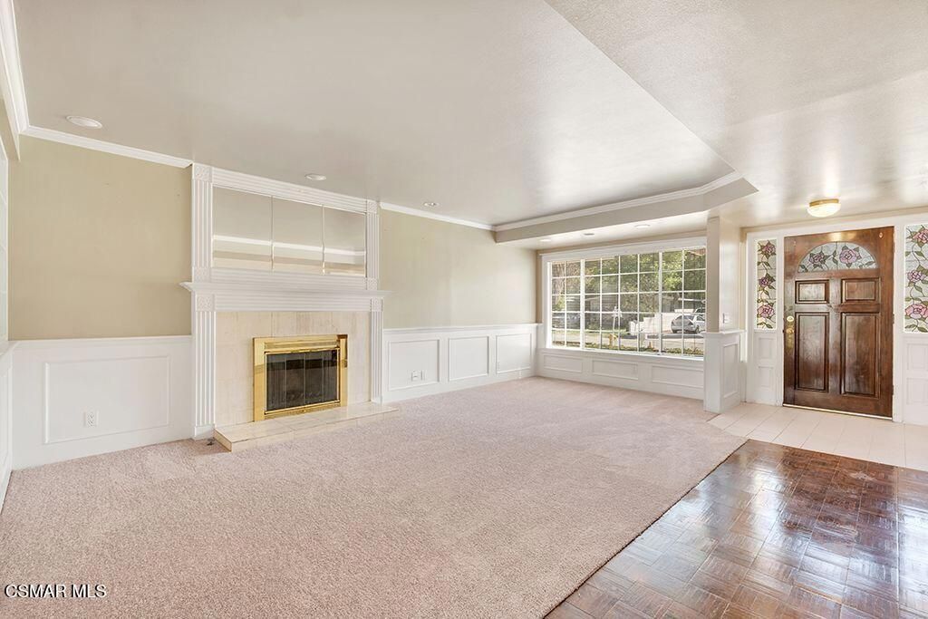 Image 11 of property listing at 685 Paige Lane, Thousand Oaks, CA 91360