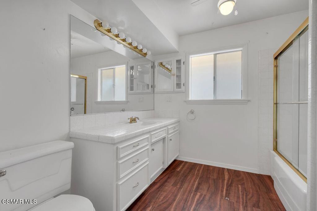 Image 20 of property listing at 685 Paige Lane, Thousand Oaks, CA 91360