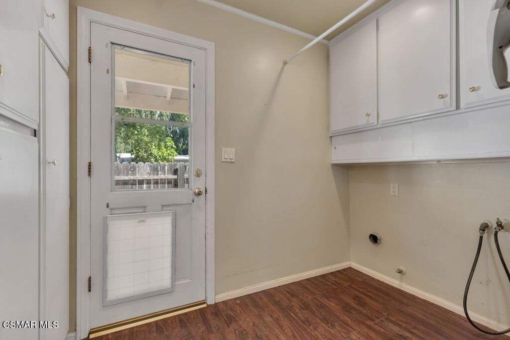 Image 25 of property listing at 685 Paige Lane, Thousand Oaks, CA 91360