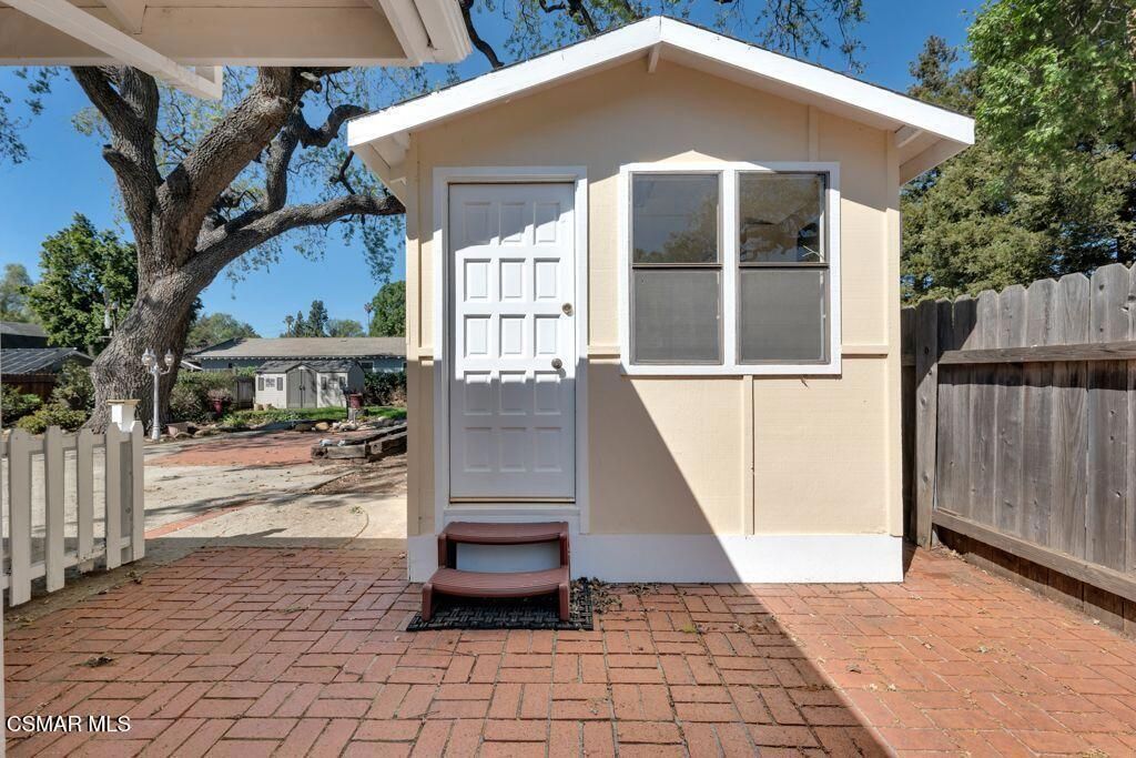 Image 27 of property listing at 685 Paige Lane, Thousand Oaks, CA 91360