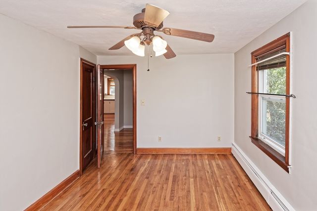 64 Oak St 1, Uxbridge, MA 01569