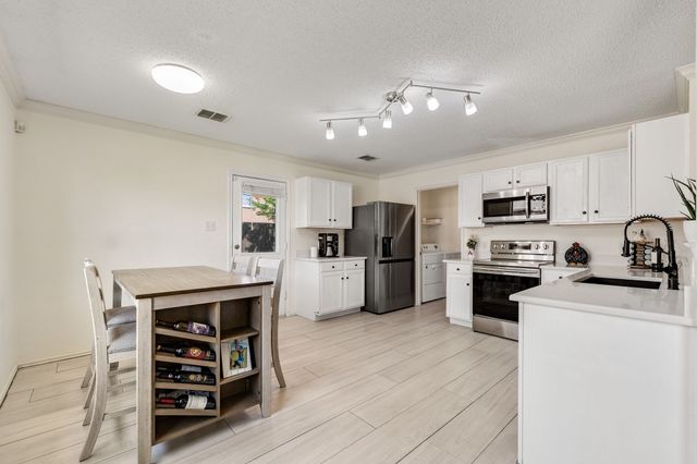 2633 Harbor Lights Drive, Little Elm, TX 75068