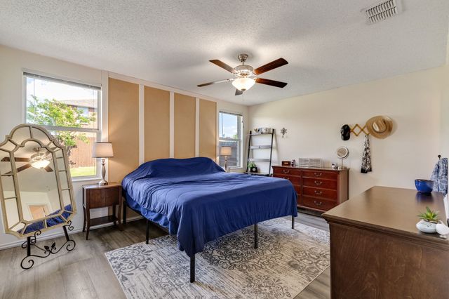 2633 Harbor Lights Drive, Little Elm, TX 75068